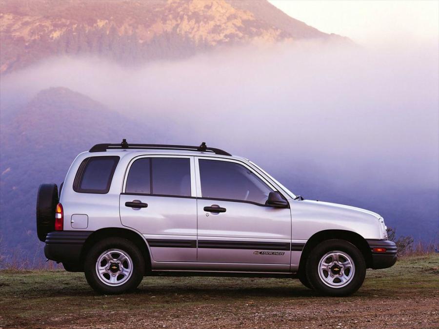  Chevrolet Tracker 1999 года  (фото 17 из 22)
